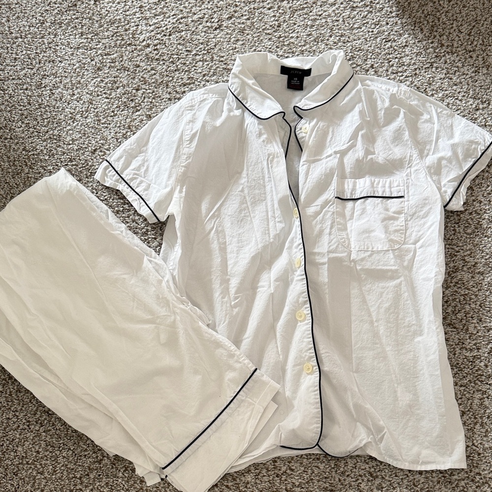 J.Crew White Short Sleeve Long Pants Pajama Set with Navy Piping XS